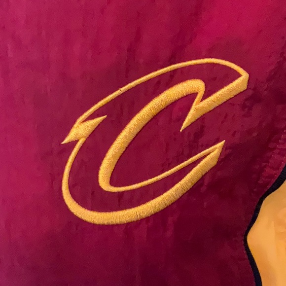 Nike Men’s Size Small Cleveland Cavaliers Zip Up Jacket, Great Condition! - Picture 2 of 11